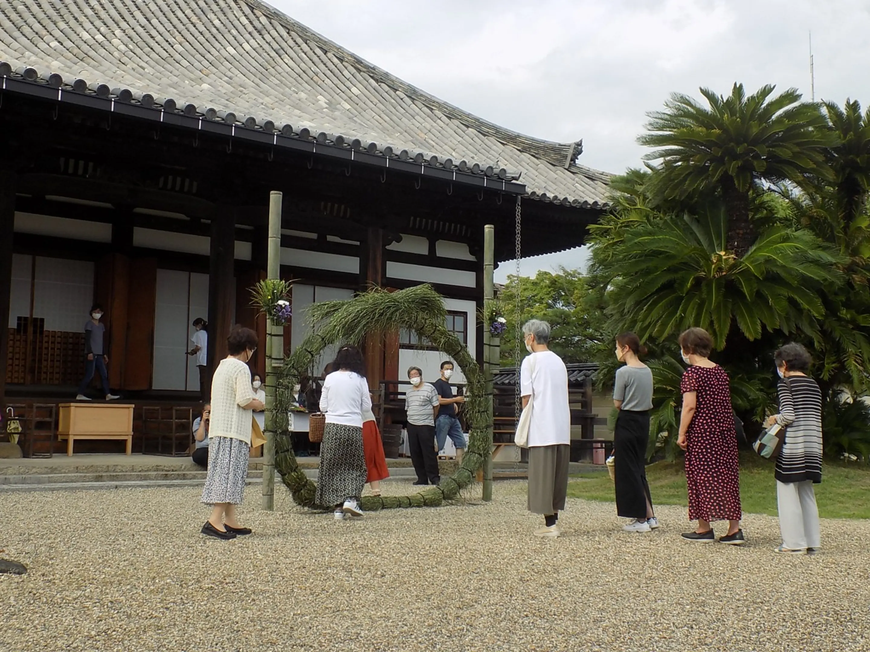 写真提供：法華寺