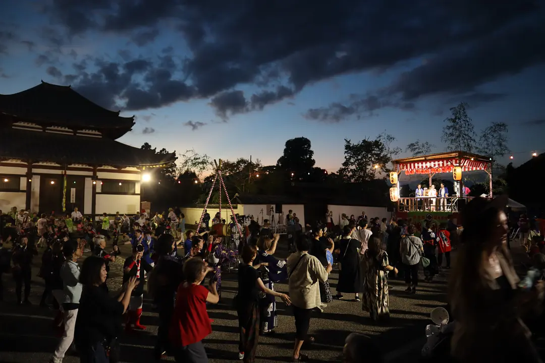 写真提供：東大寺寺務所