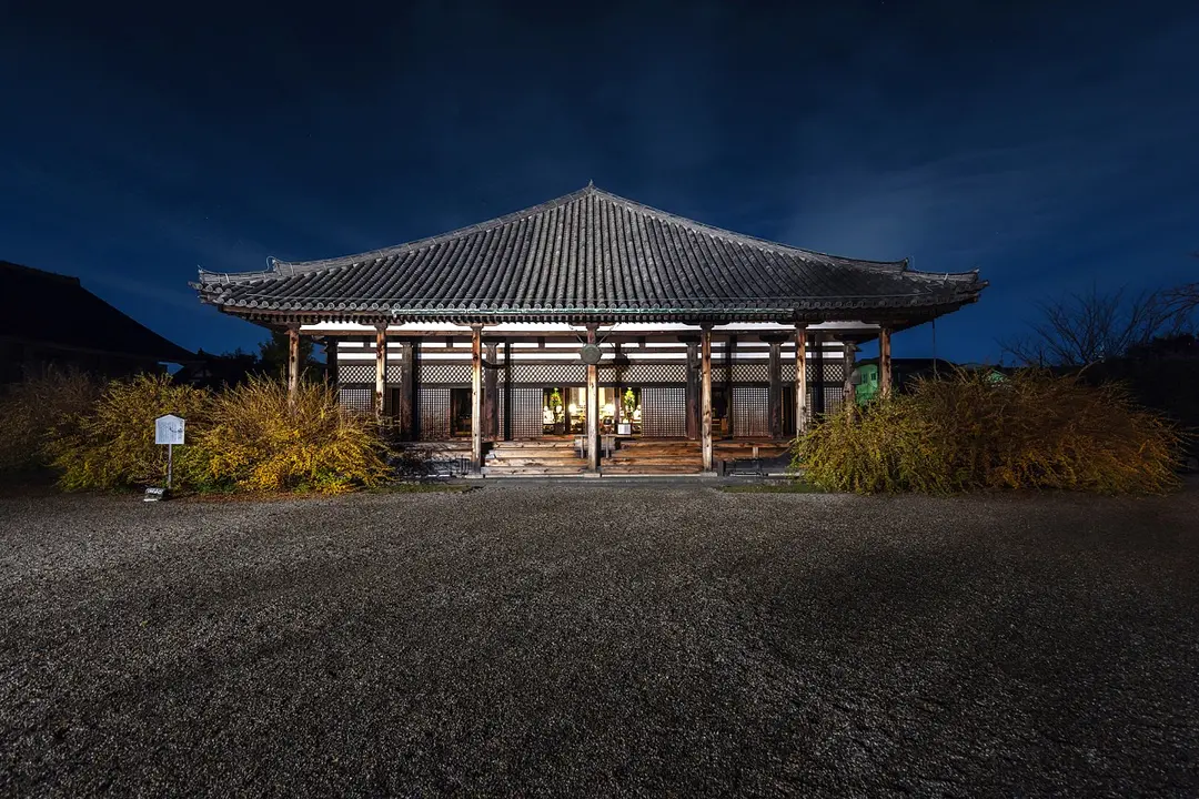 【秋夜の奈良旅2025】元興寺　国宝・極楽堂（本堂）夜間特別参拝と法輪館 公開