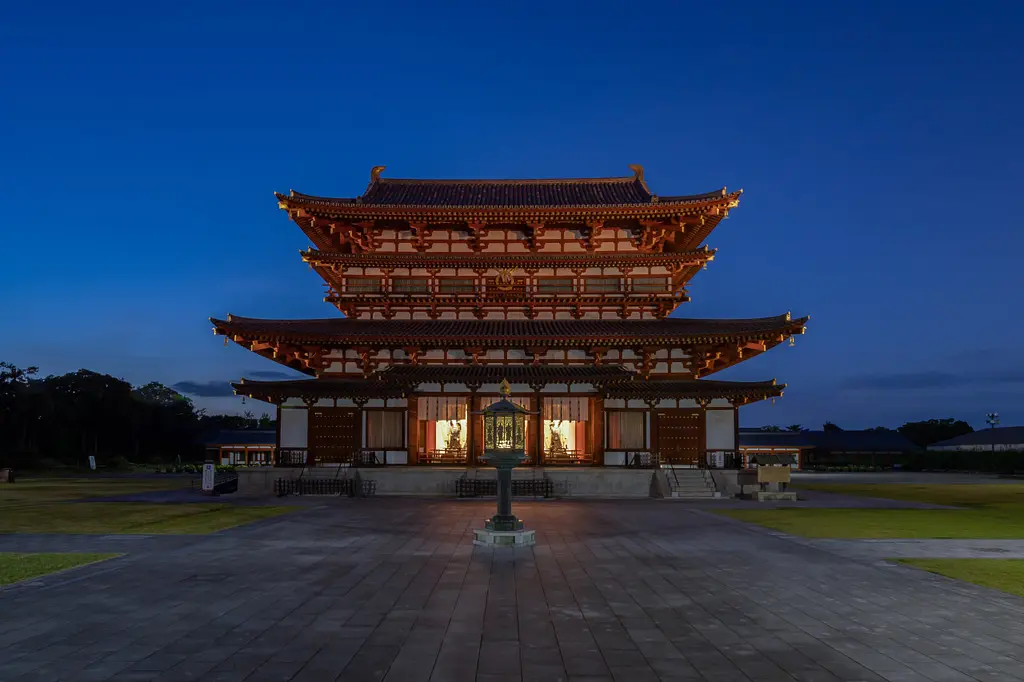 秋夜の奈良旅2025】薬師寺 白鳳伽藍 秋夜の特別拝観 | イベント一覧