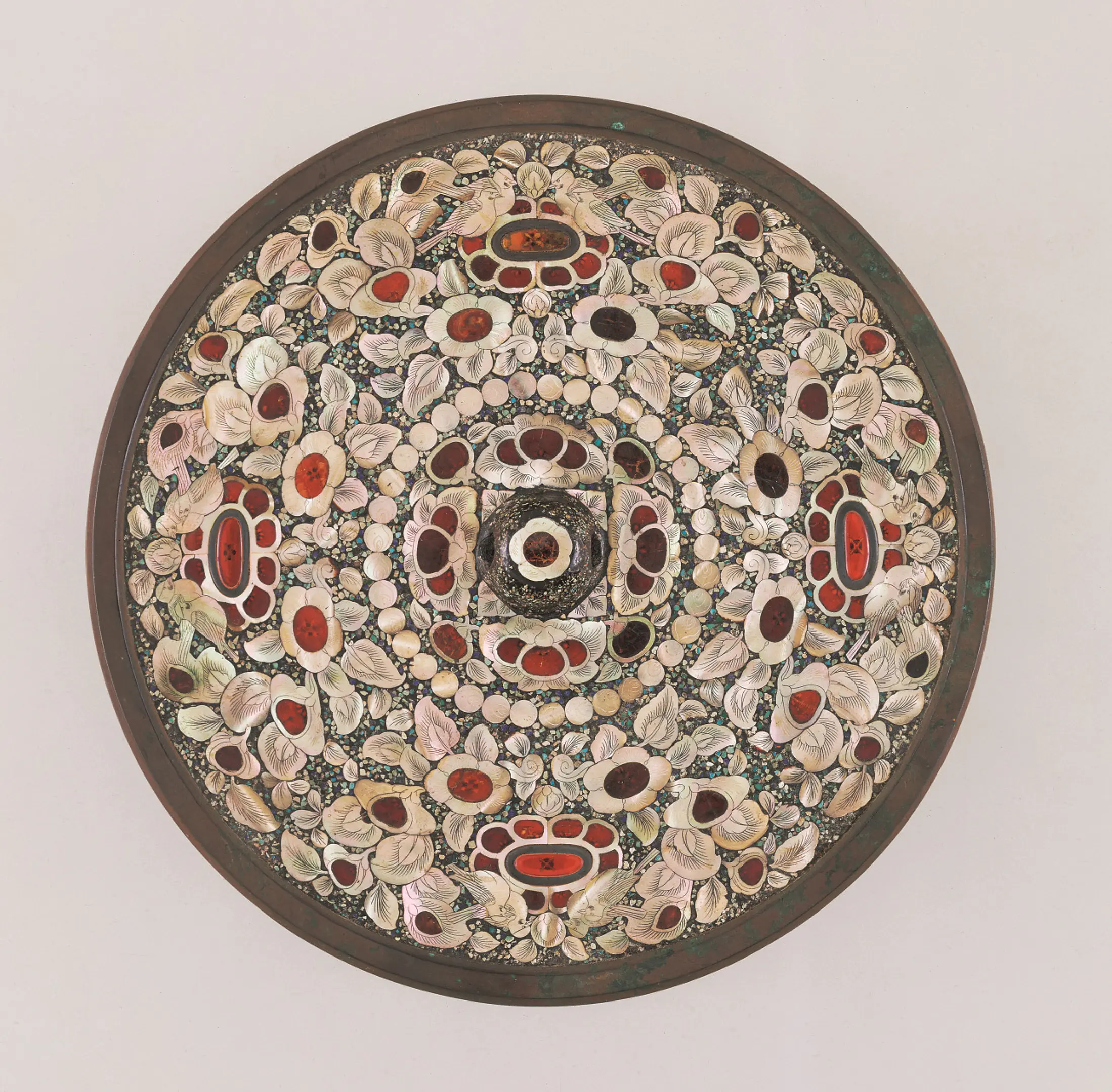 北倉　平螺鈿背円鏡　附 題箋