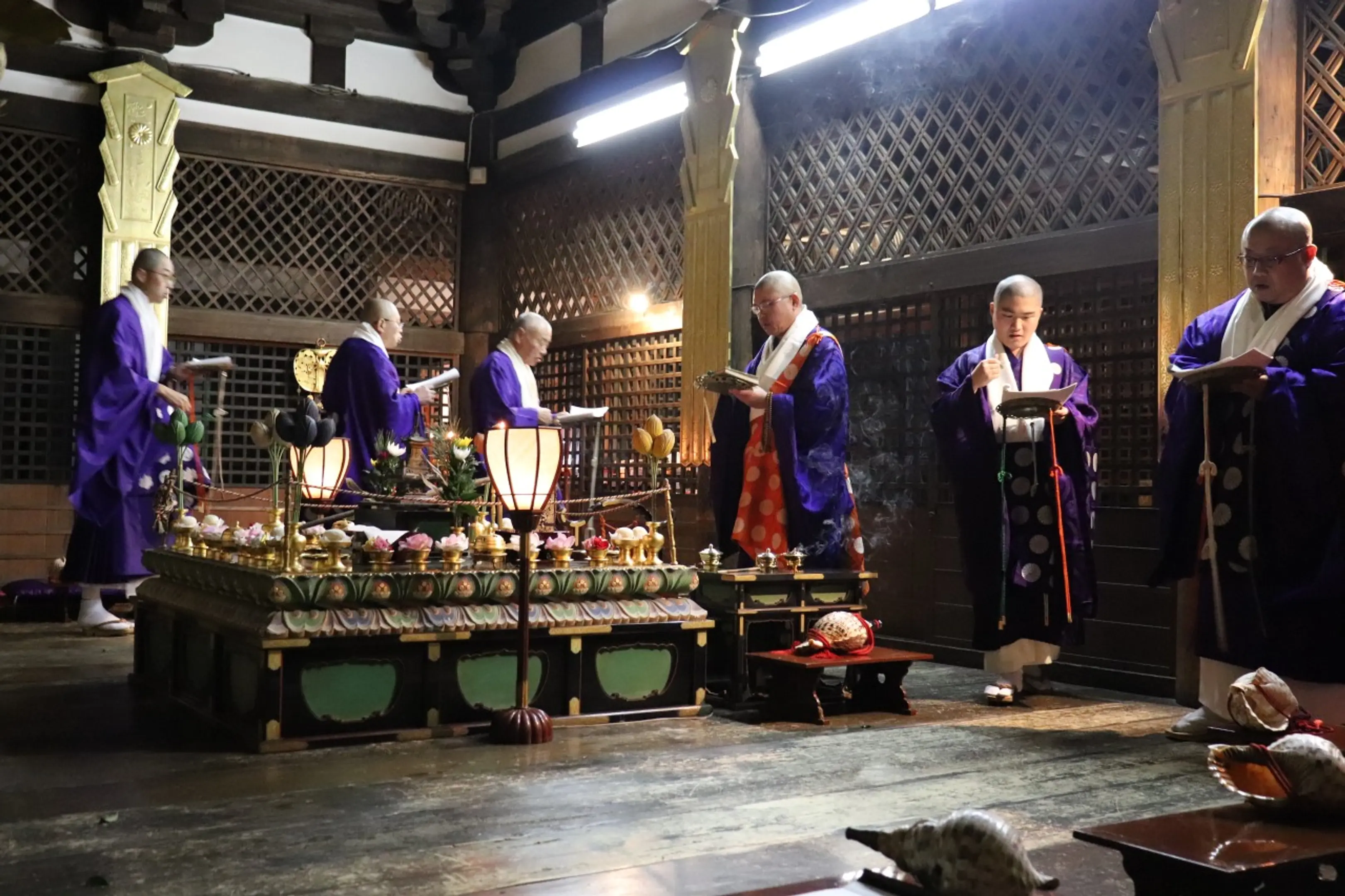 写真提供：霊山寺