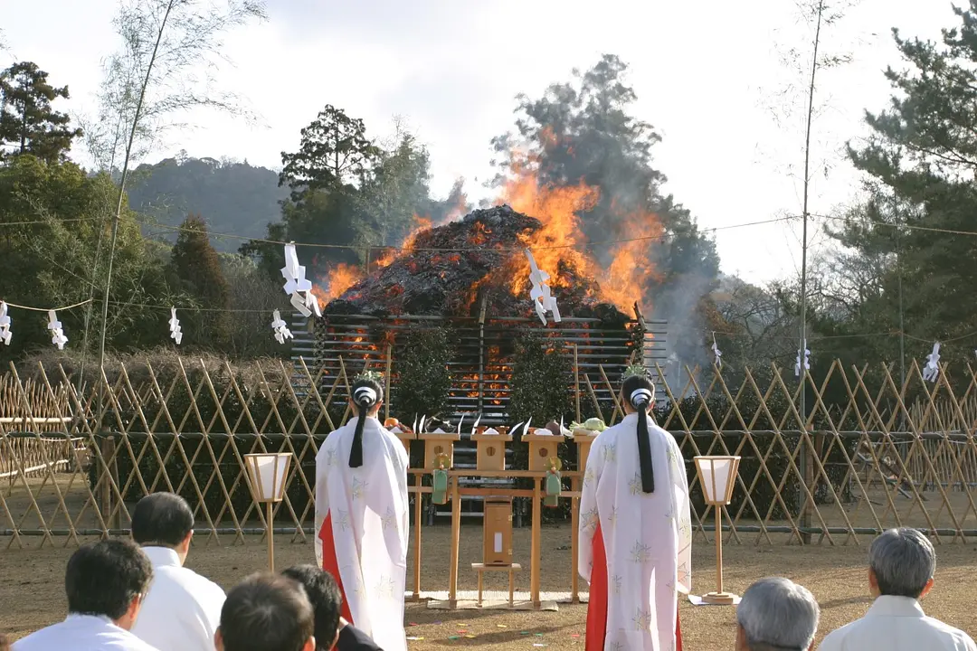 春日の大とんど／春日大社境内 飛火野