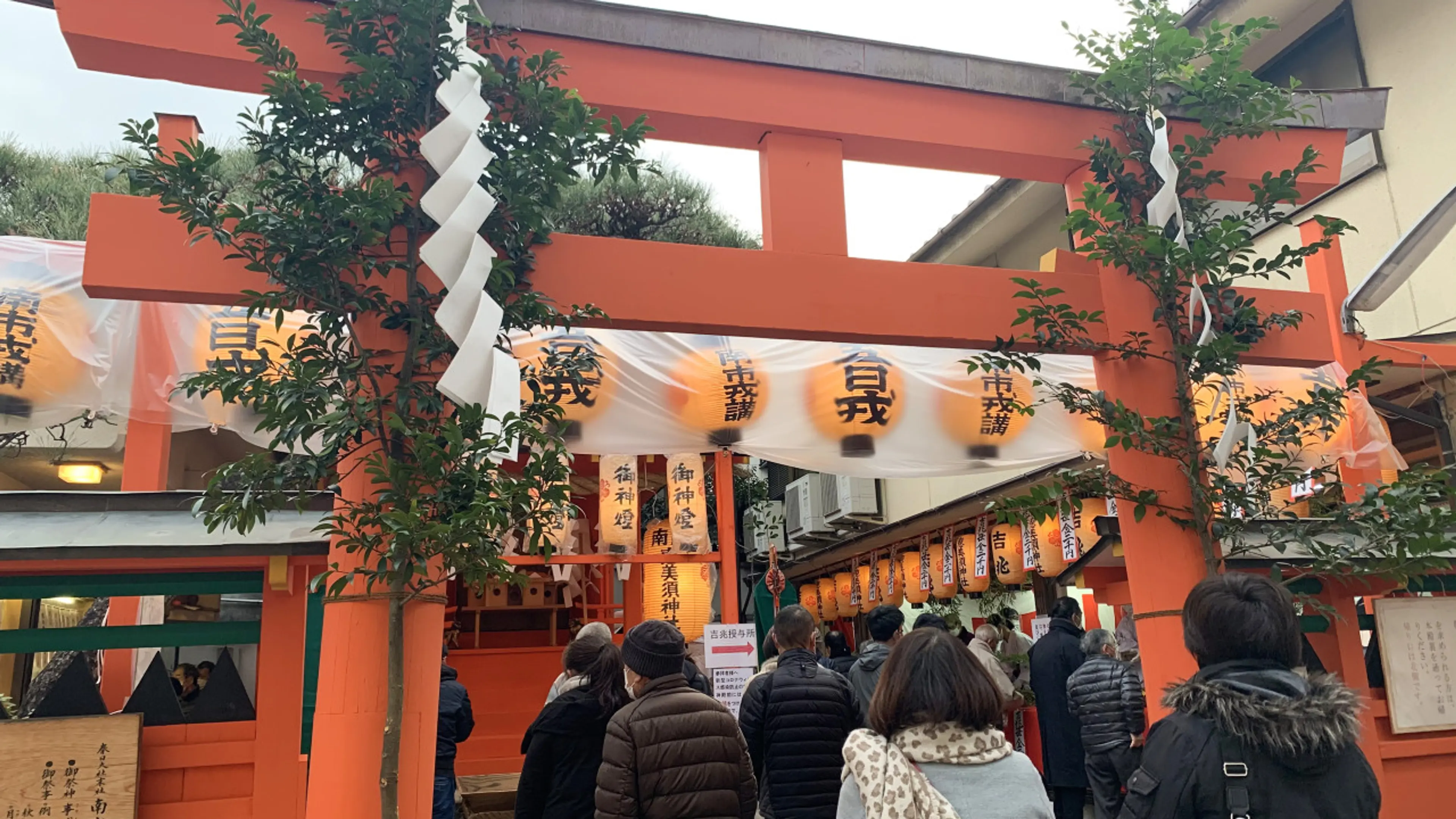 写真提供：春日大社　写真撮影：松井良浩