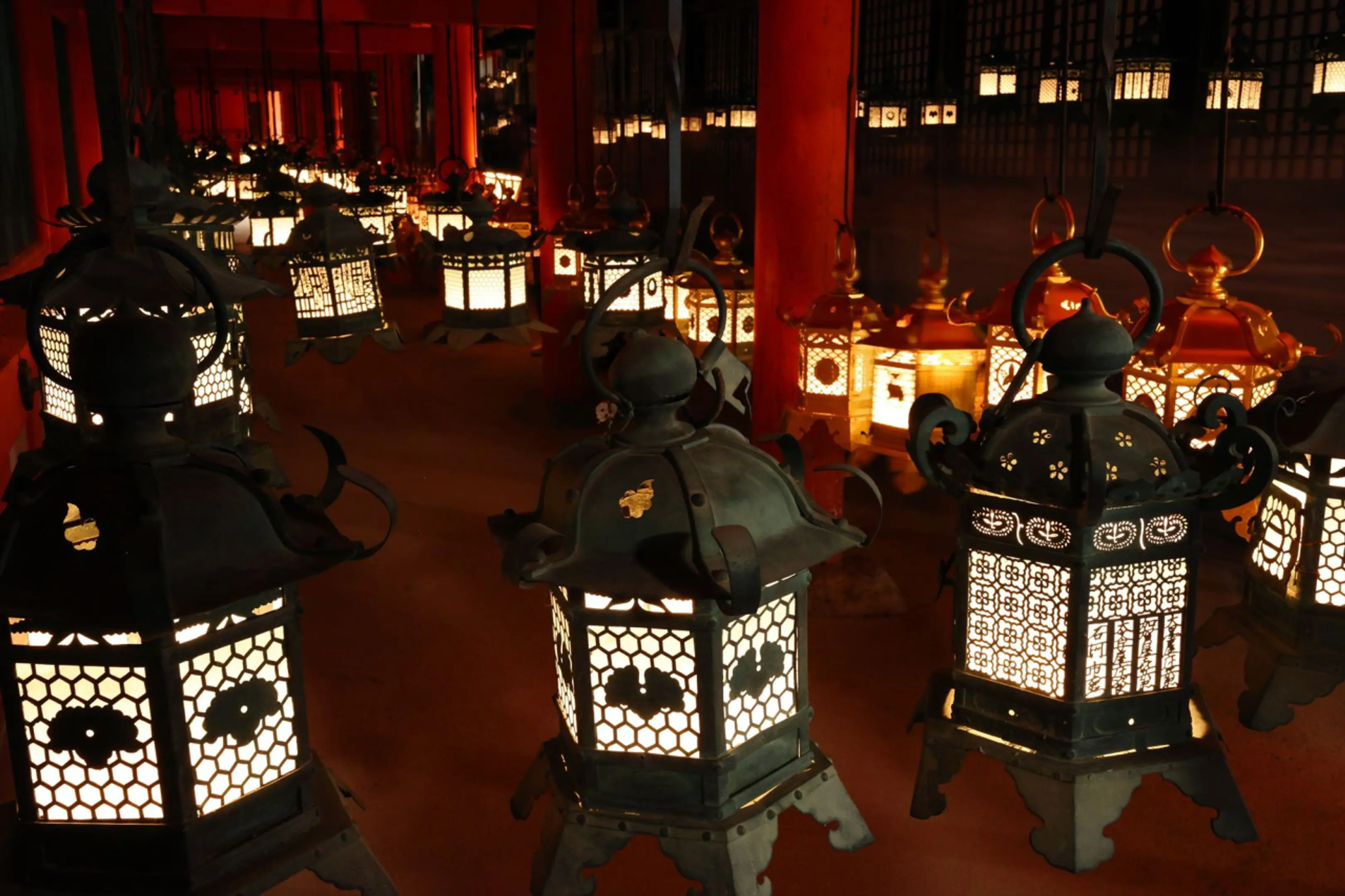 写真提供：春日大社　撮影：松井良浩