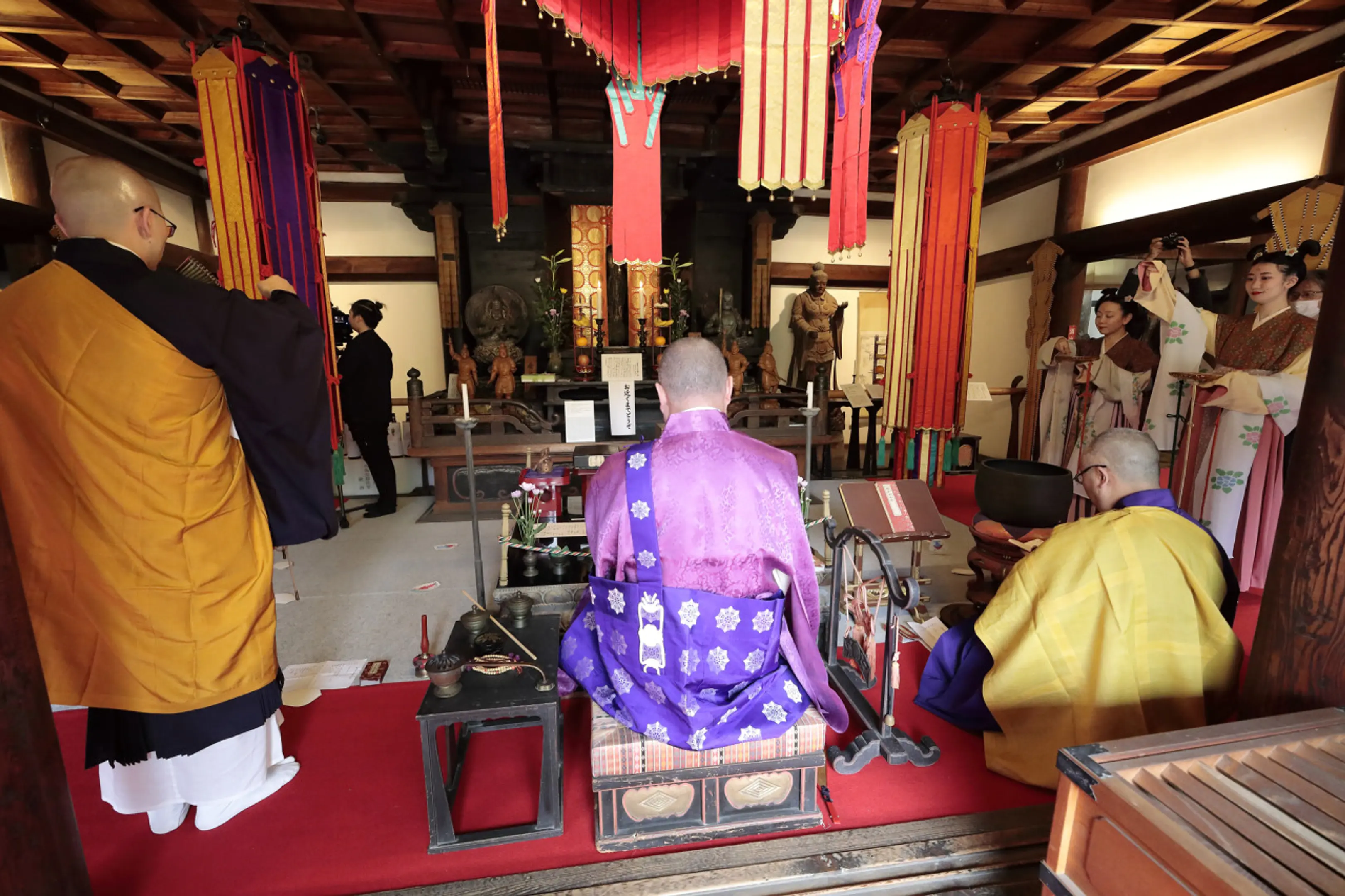 写真提供：海龍王寺